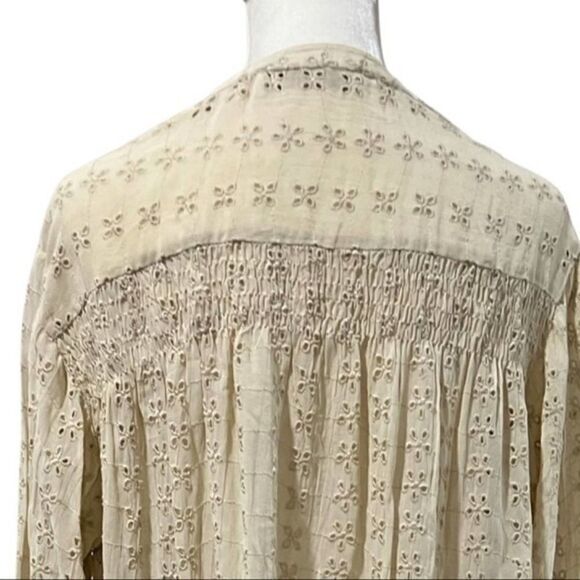 NWT Bishop and young tan Eyelet button down size small - Picture 5 of 7